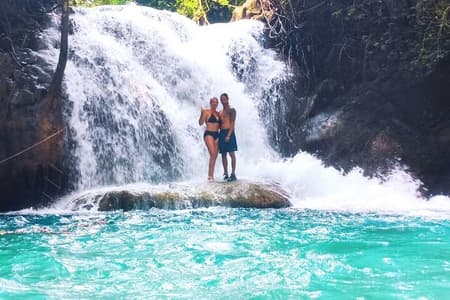 Tour a Cascadas Mágicas de Copalitilla desde Huatulco con admisión incluido