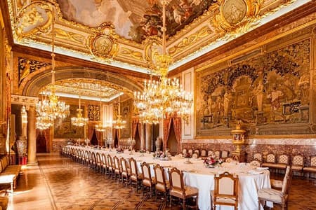 Royal Palace of Madrid Small Group Skip the Line Ticket