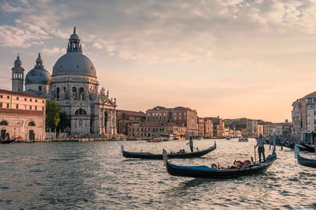 Venice Scavenger Hunt and Best Landmarks Self-Guided Tour