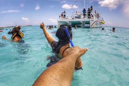 Excursion d'une journée en catamaran à Cozumel avec plongée en apnée