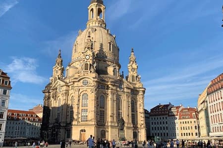 Self-guided scavenger hunt in Dresden with your smartphone