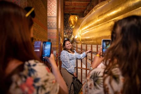 Recorrido a pie de 3 horas por Bangkok: Wat Pho y Wat Arun