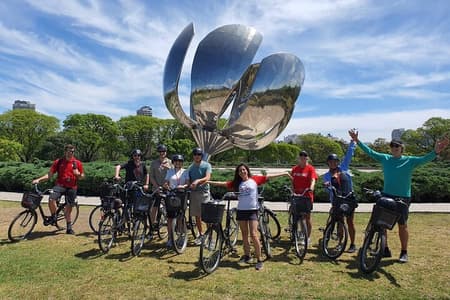 Half-Day Recoleta and Palermo Bike Tour in Buenos Aires