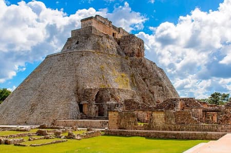 Uxmal and Kabah Ruins Tour with Chocolate History 