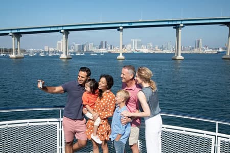San Diego Bay Highlights: Scenic 90-Minute Narrated Harbor Tour
