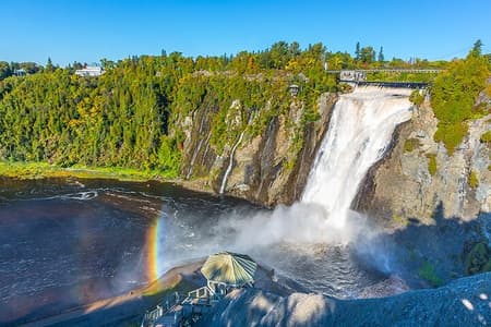 Desde Montreal: Excursión de un día completo a la ciudad de Quebec y Montmorency Falls