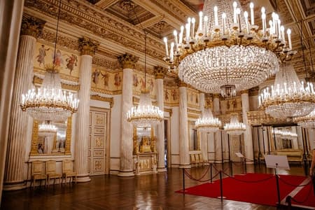 Visita sin colas al Palacio Real para grupos pequeños