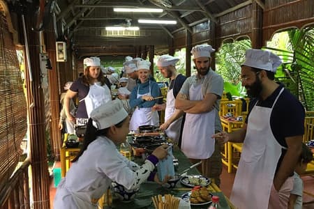 Ervaar de lokale markt en kookcursus in Hue City
