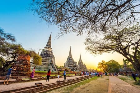 Ayutthaya Sunset Tour: UNESCO Temples & Peaceful River Cruise