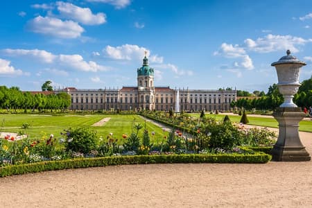 Skip-the-line Charlottenburg Palace Private Tour & Transfers