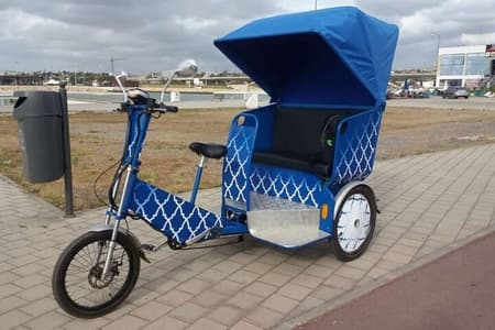 Privé-etenstocht door de oude medina van Rabat per groene taxi