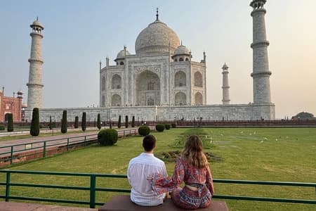 All Inclusive Private Taj Mahal & Agra Tour from Delhi by Car