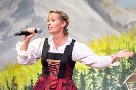 Entrada para espectáculos populares tiroleses en Innsbruck