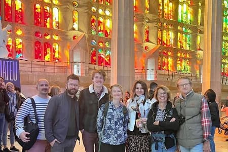 Visite privée nocturne de la Sagrada Familia avec un guide expert