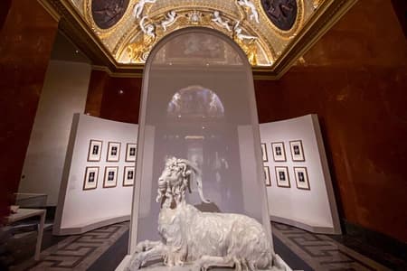 Louvre Highlights & Mona Lisa, Reserved Access with Expert Guide