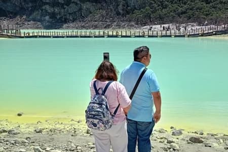 Full-Day Tour to Bandung White Crater,Lake and Tea Plantation