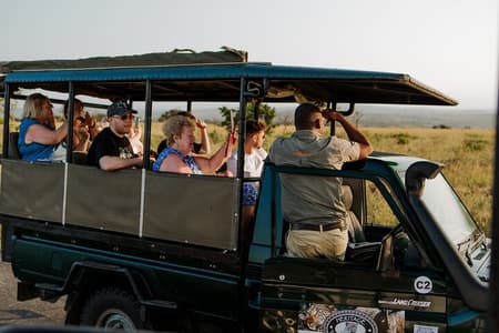 Six On Safari to Hluhluwe Imfolozi Game Reserve