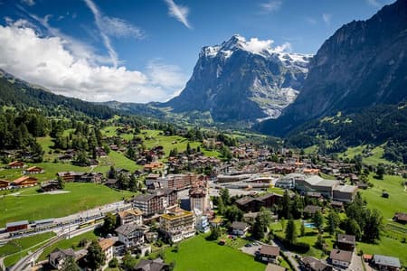 Grindelwald, Interlaken and Lauterbrunnen Day Trip from Lucerne