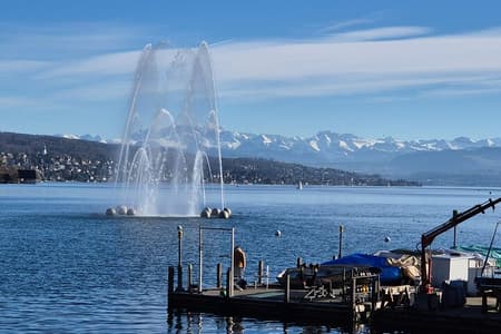 Lake Zurich Cruise and Lindt Home of Chocolate Visit