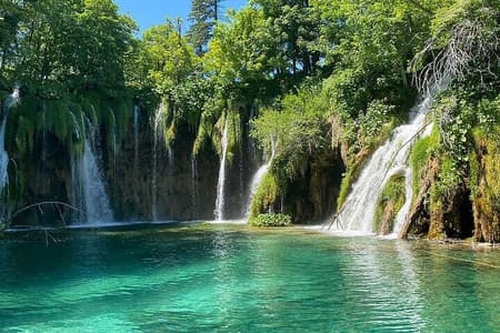 Plitvice Lakes Day Tour from Zadar, Simple and Safe