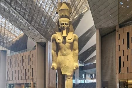 Tour privado de Giza Pyramids&Sphinx con el Gran Museo Egipcio