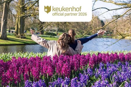 From Amsterdam: Keukenhof Flower Park Ticket and Transfer 2025