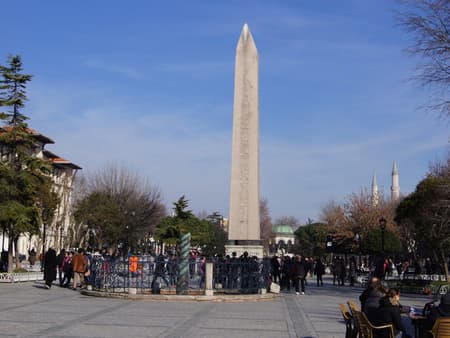 Old Istanbul's Highlights: Blue Mosque, Hagia Sophia and the Grand Bazaar - Half-Day Tour