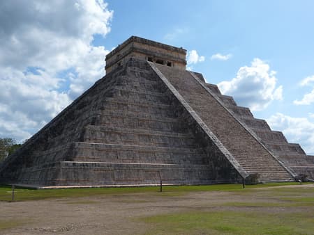 Tour a Chichén Itzá, Valladolid y nado en cenote Hubiku - Plus