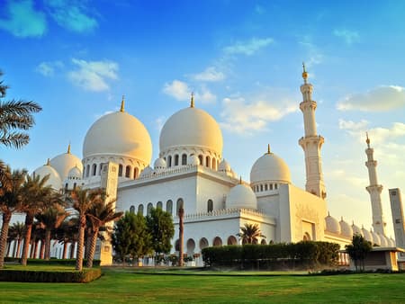 Ολοήμερη εκδρομή στο Άμπου Ντάμπι με ηχητικό οδηγό