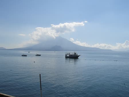 Mercado de Chichicastenango y visita panorámica al lago de Atitlán