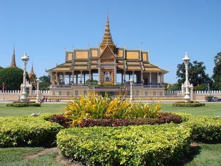 Phnom Penh Half Day Tour