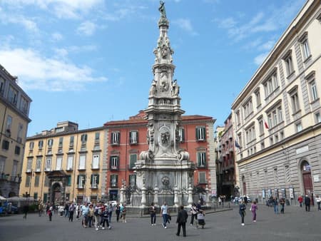 Guided Walking Tour of Naples + Underground Ruins
