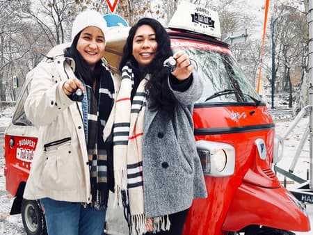 Budapest City Tour in a TukTuk and Free Boat Trip on Danube