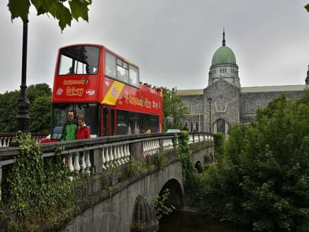 Wycieczka autobusowa Hop-On Hop-Off po Galway z City Sightseeing
