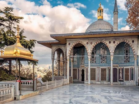 Tour pelo Palácio de Topkapi e Harém com um guia histórico e Entrada com acesso prioritário