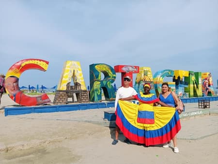 Descubre Cartagena - Tour en autobús chiva