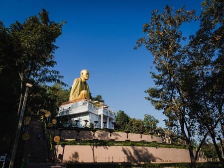 Doi Suthep en Wat Pha Lat bij zonsopgang – Halve dagtour