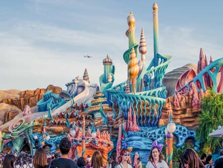Tokyo DisneySea Park 1-Day Pass with Optional Private Transfers