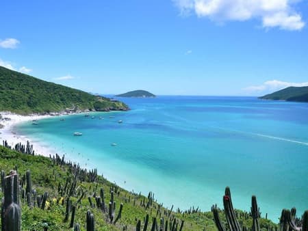 Arraial do Cabo com passeio de barco e almoço - Tour de dia inteiro