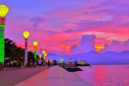 Shared Puerto Princesa Bay Cruise with Dinner and Fireflies Watching