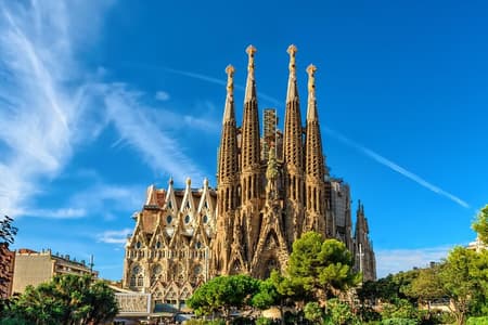Barcelona en un día: Sagrada Familia, Parque Güell y el casco antiguo con recogida en el hotel