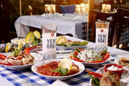 Tour culinario de Estambul: taberna local y comidas callejeras gourmet