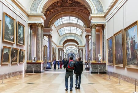 Excursão guiada pelo Museu do Louvre de Paris com evite as filas