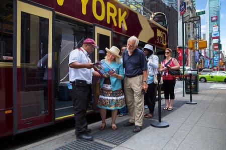 Big Bus New York Hop-on-Hop-off-Tour im Bus mit offenem Oberdeck
