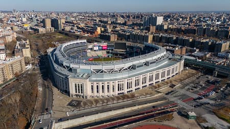 Contrastes de Nueva York + Luces Navideñas en Español