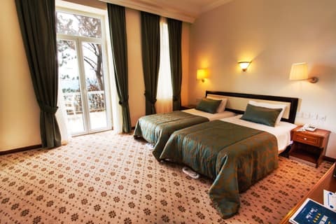 Dome Hotel