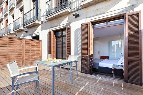 DORMA RAMBLAS BOQUERIA