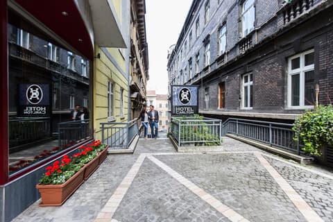 EXE CARLTON BUDAPEST