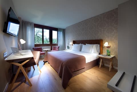 EXE CASA DE LOS LINAJES, 