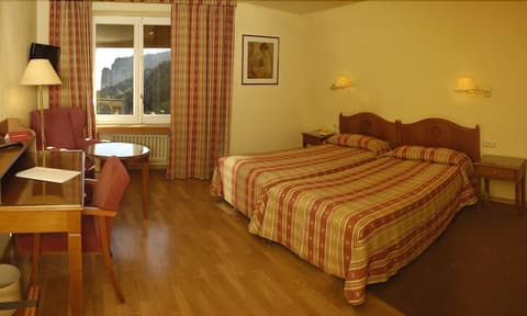 Hotel Abat Cisneros